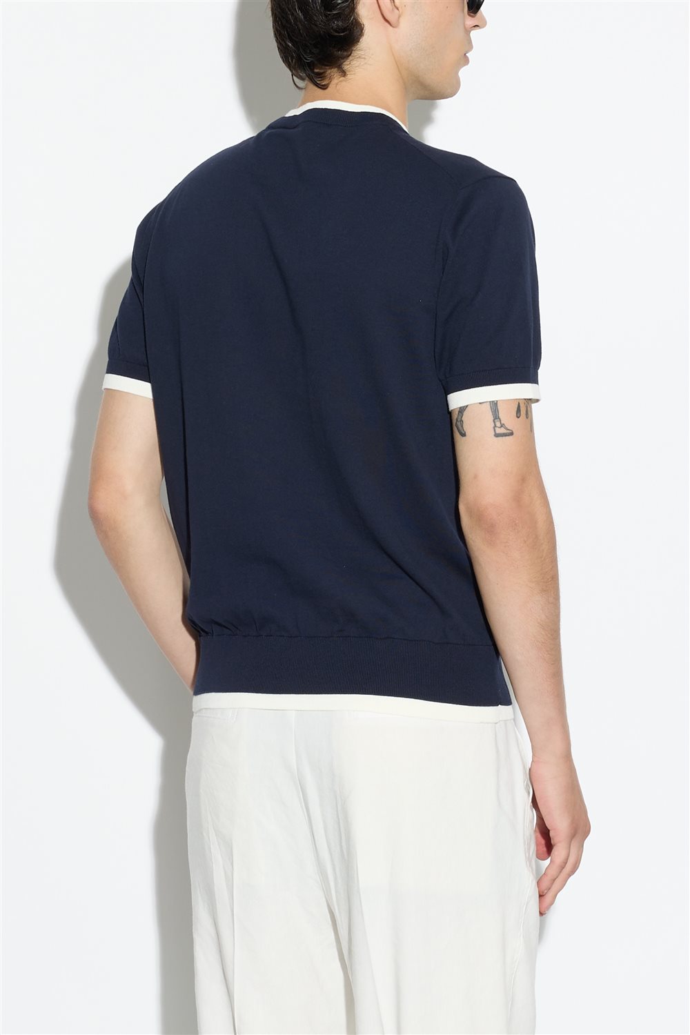 Maglia in Filo con Profili a Contrasto
