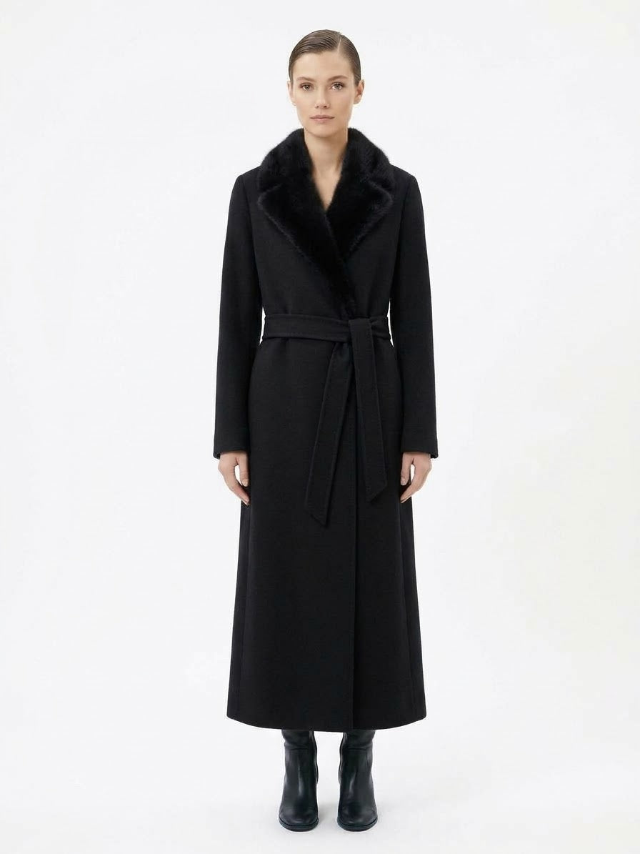 Cappotto con Cintura e Rever in Visone