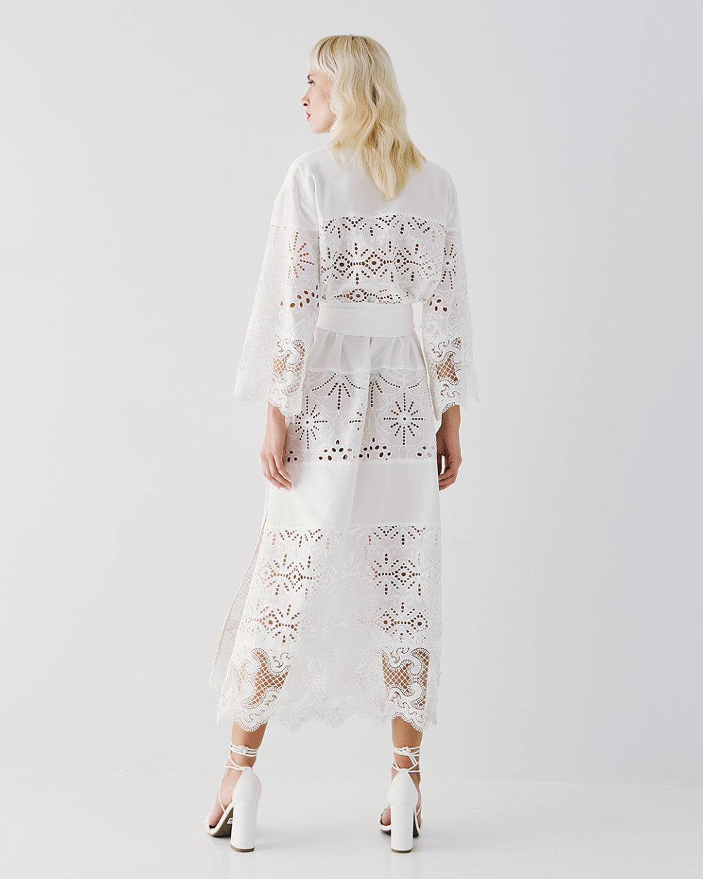 Abito-Camicia in Pizzo con Paillettes