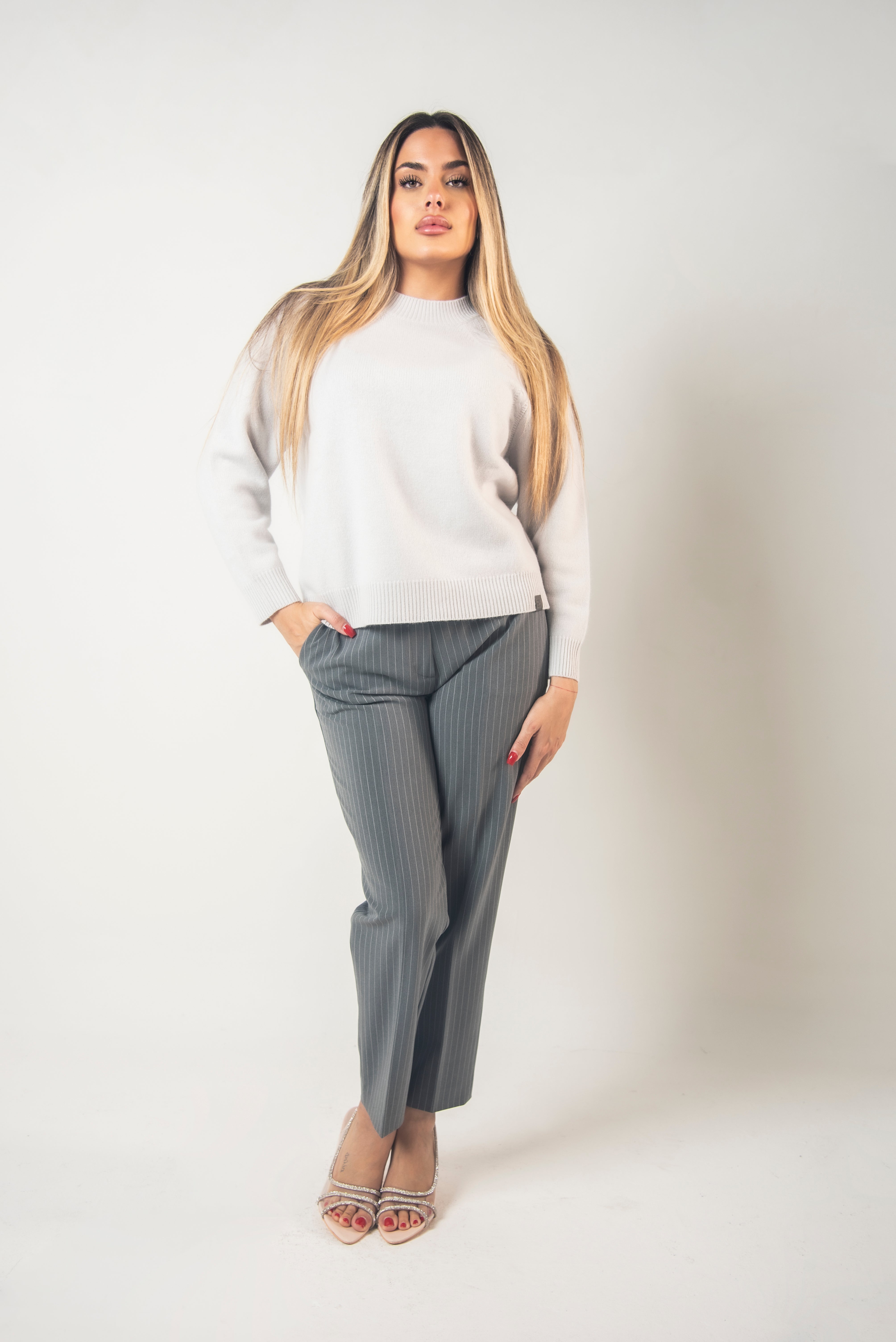 MAGLIONE CON TRECCE