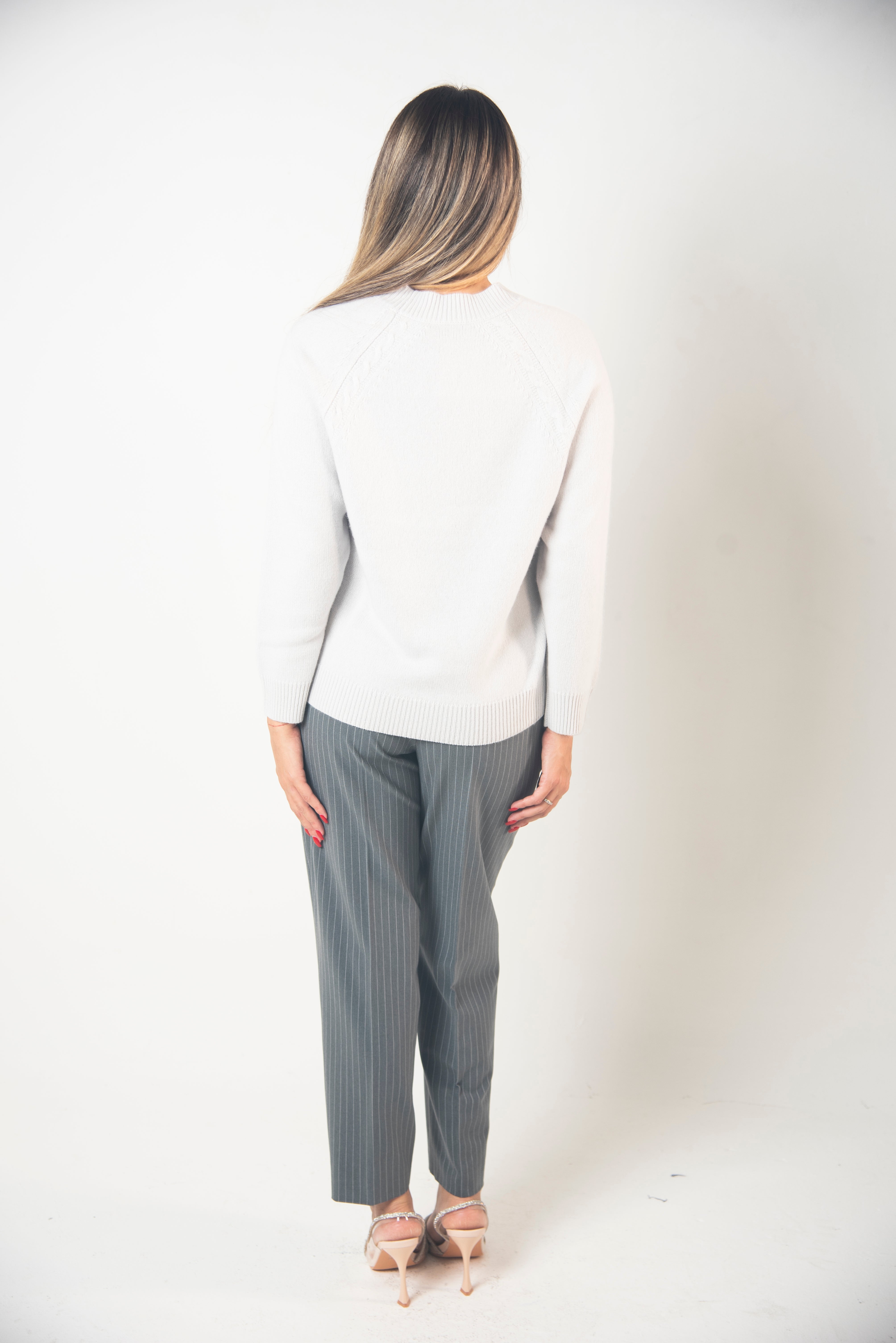 MAGLIONE CON TRECCE