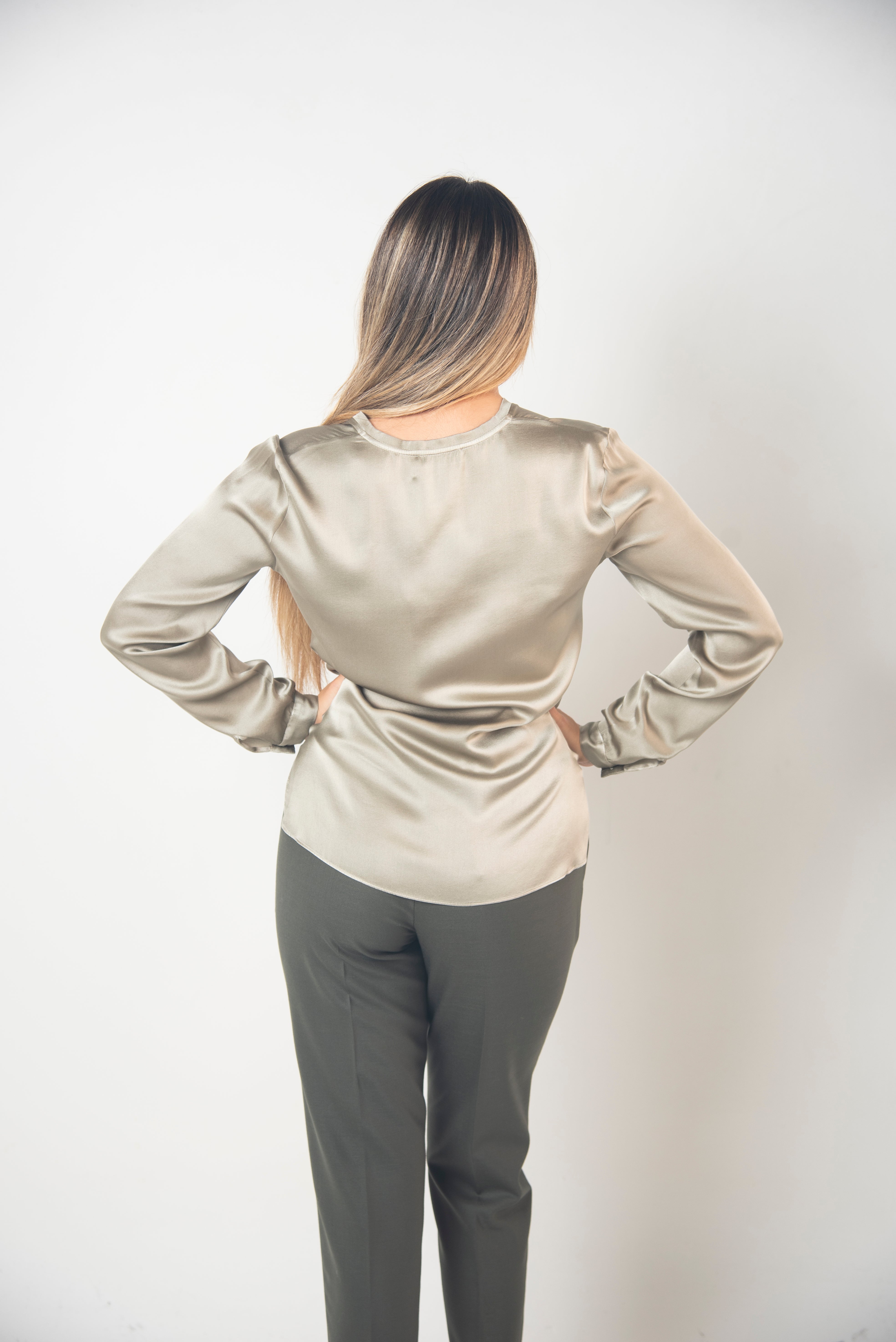 Blusa Scollo V In Seta
