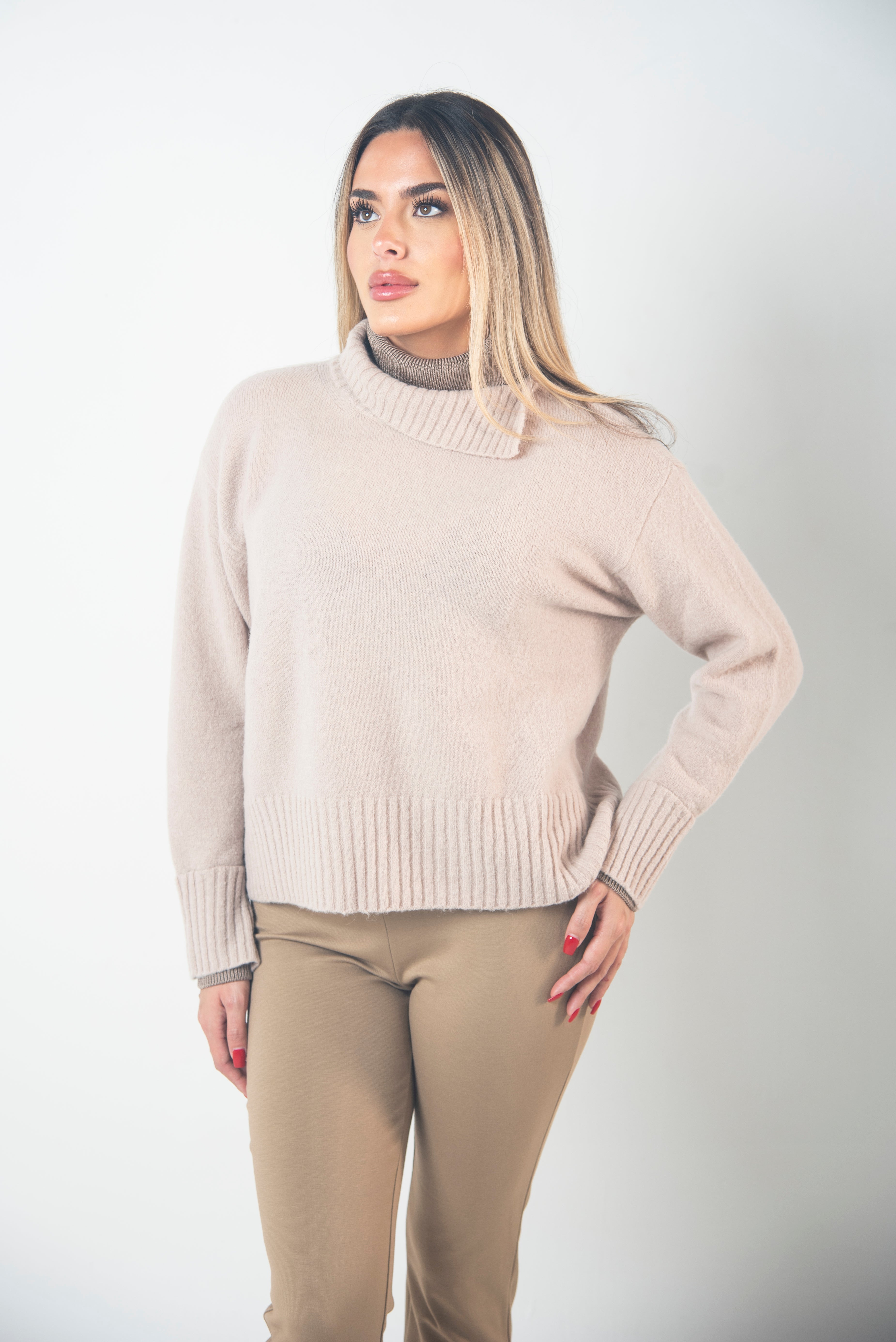 Maglia Collo Alto Con Profili Bi-color