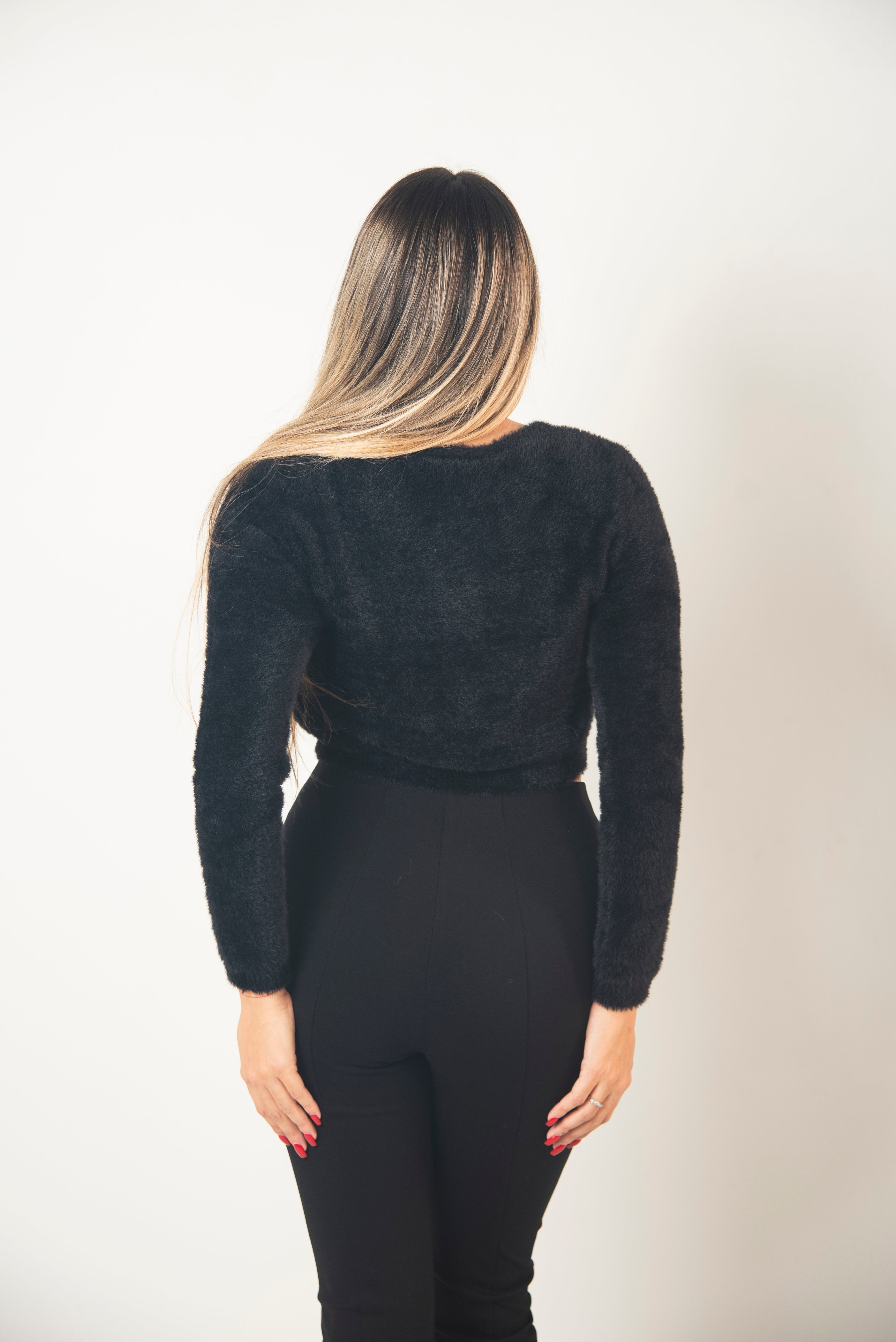 Cardigan con Spilla Gioiello