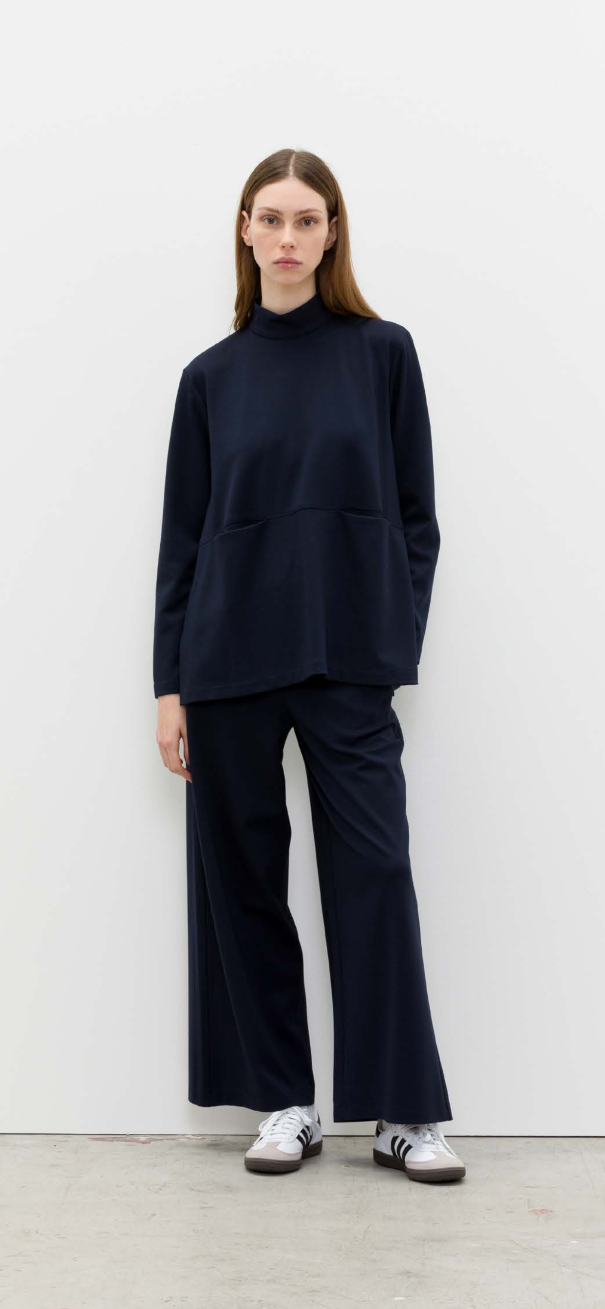 Pantalone ampio in jersey con mezza couilisse