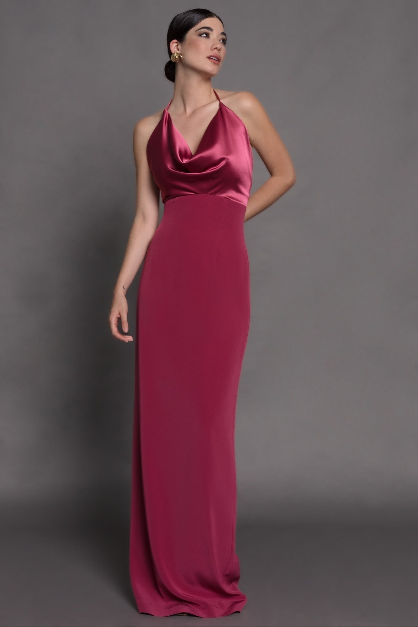 Abito Aderente Scollo ad anello In Satin