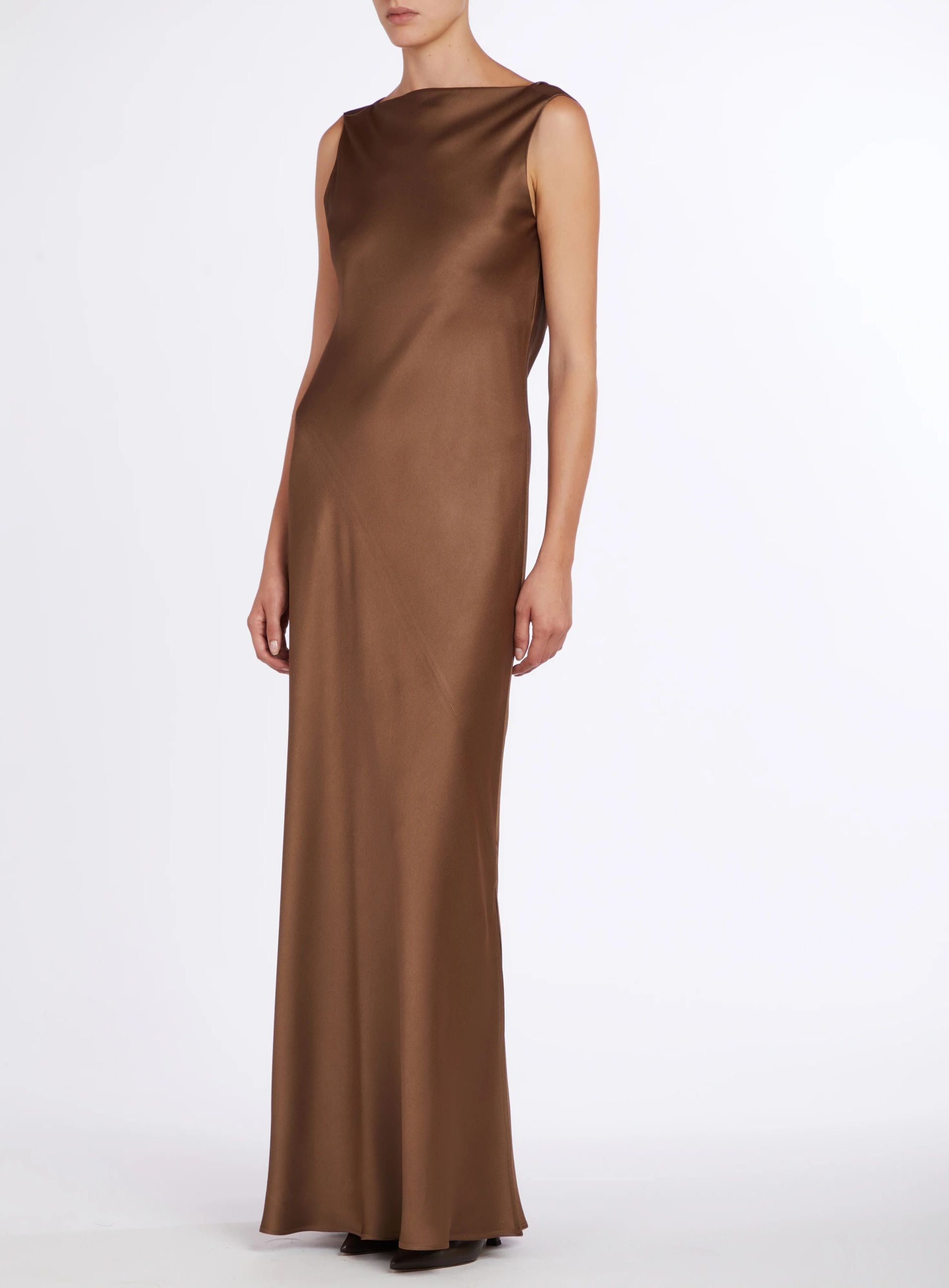 Abito Morbido Con Scollo A Bicchiere sul Retro