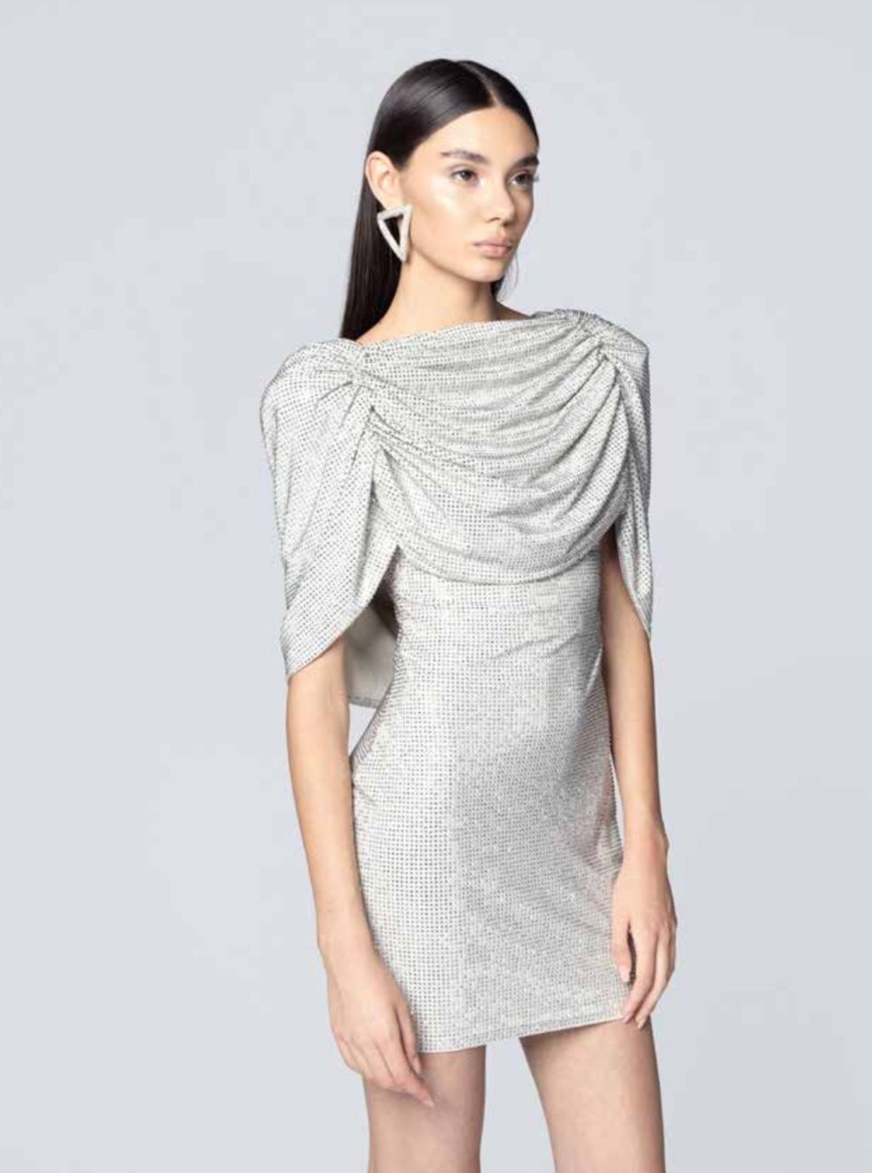 Abito corto aderente con strass