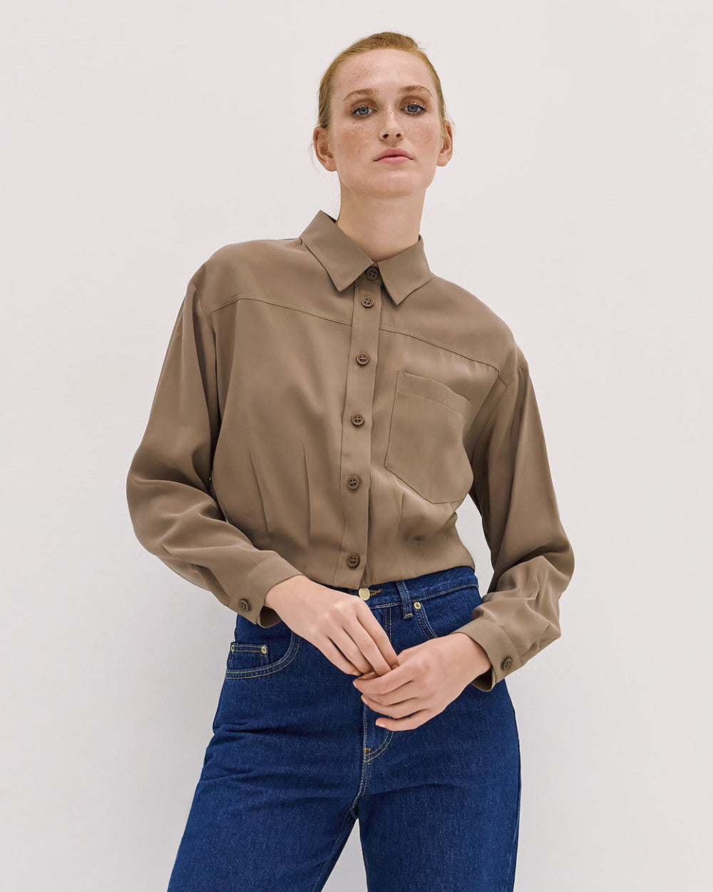 Camicia Corta con Elastico Posteriore