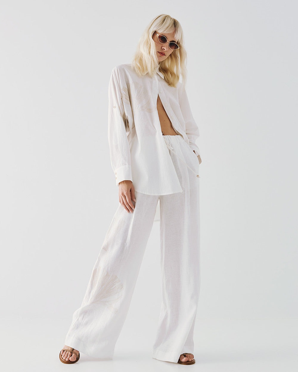 Pantaloni con Elastico in Vita e Ricami