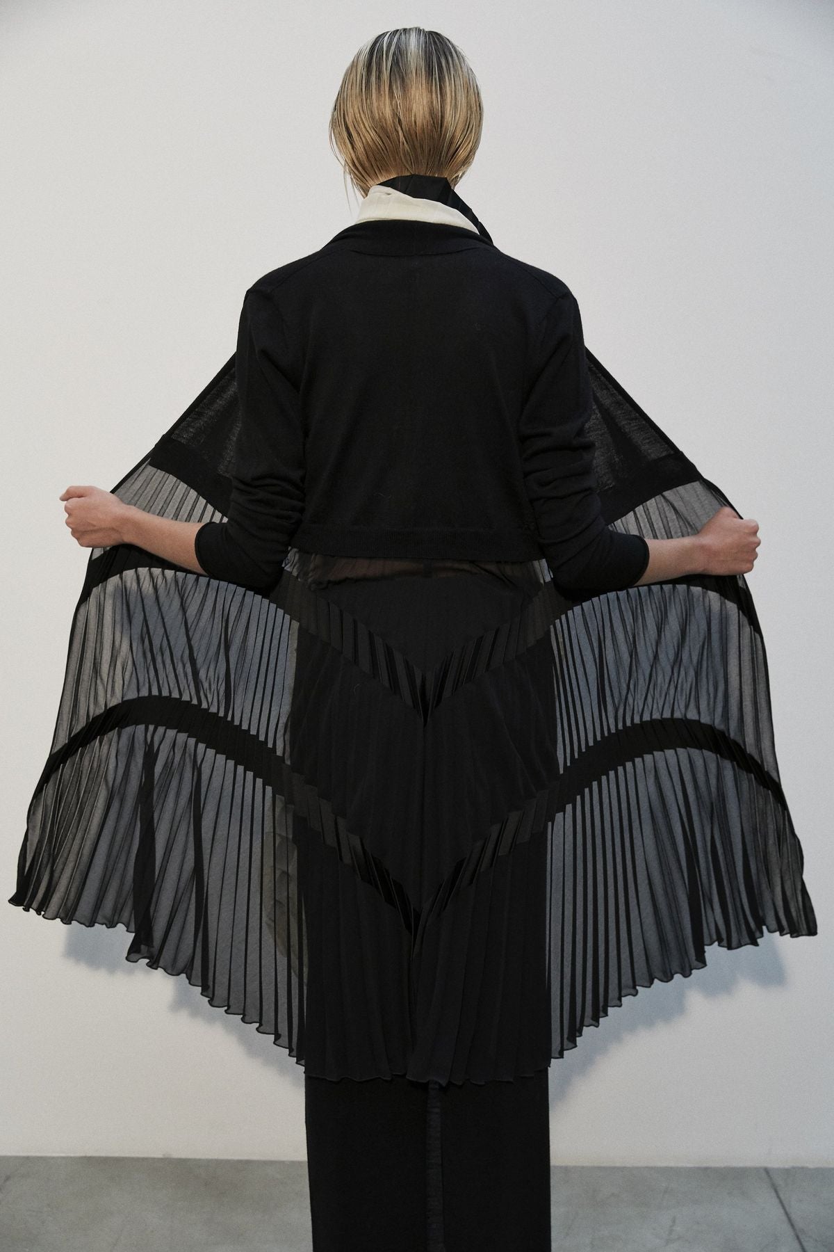 Cardigan Plissè Doppio Tessuto