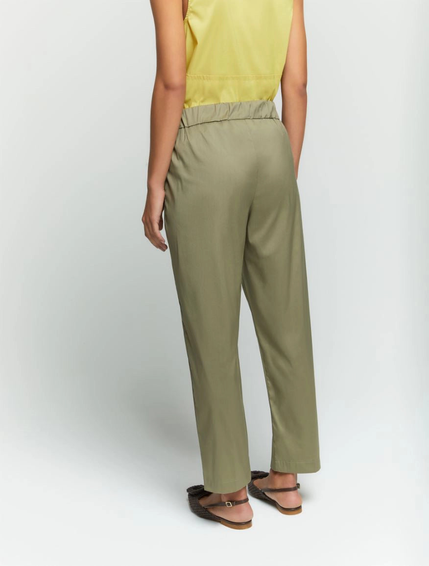 Pantaloni Semiaderenti