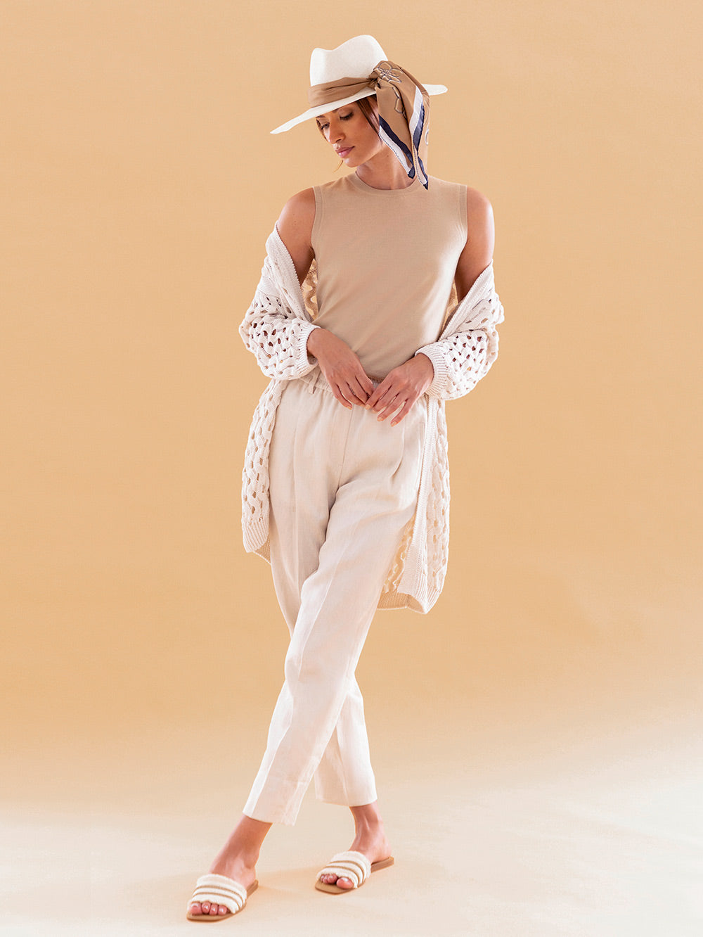 cardigan in filo traforato