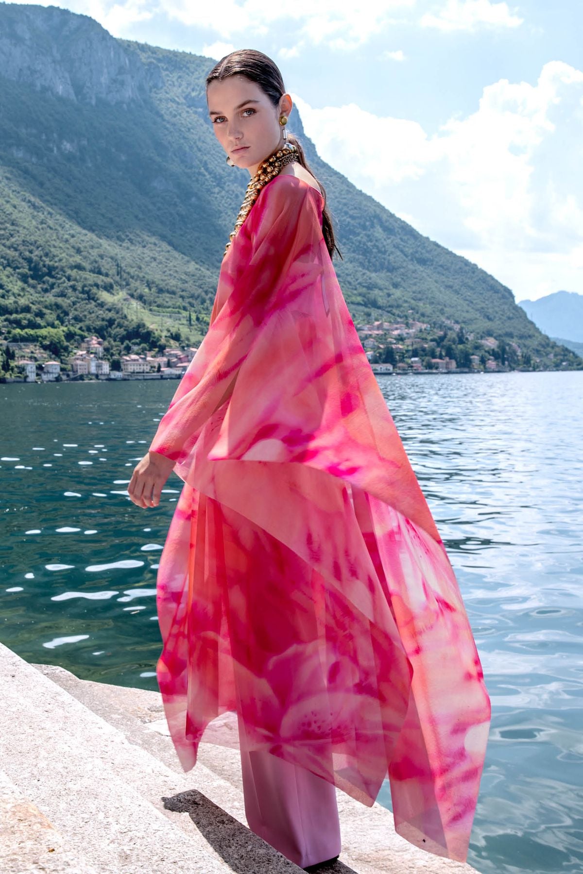 completo poncho top e pantalone