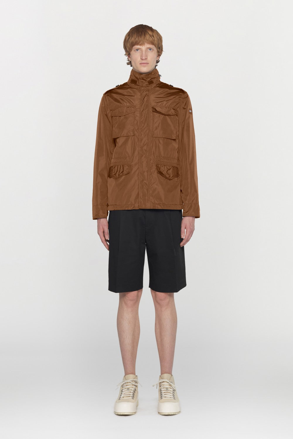 FIELD JACKET IN NYLON IDROREPELLENTE CON CAPPUCCIO REMOVIBILE