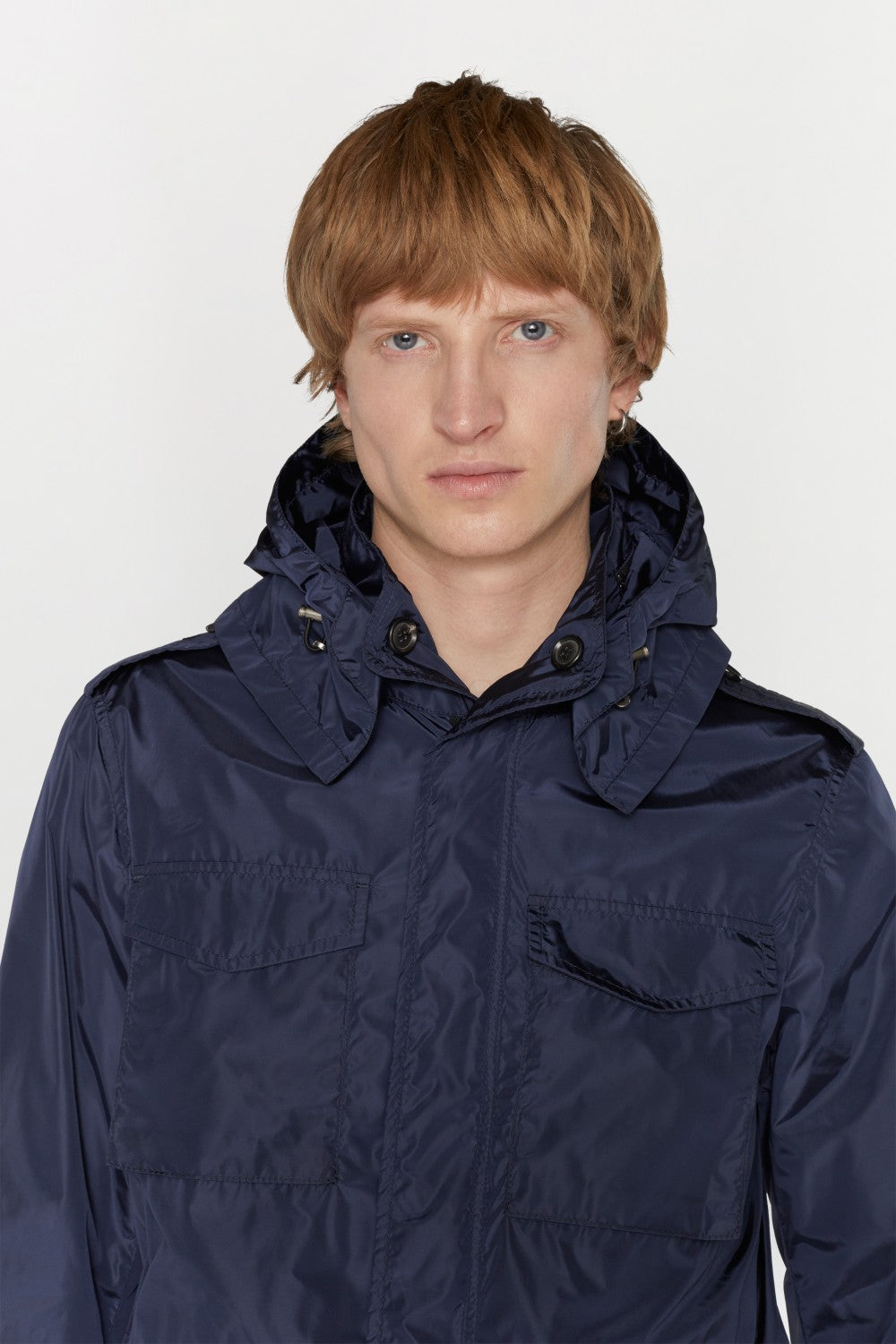 FIELD JACKET IN NYLON IDROREPELLENTE CON CAPPUCCIO REMOVIBILE