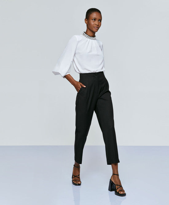 PANTALONE CON PENCES