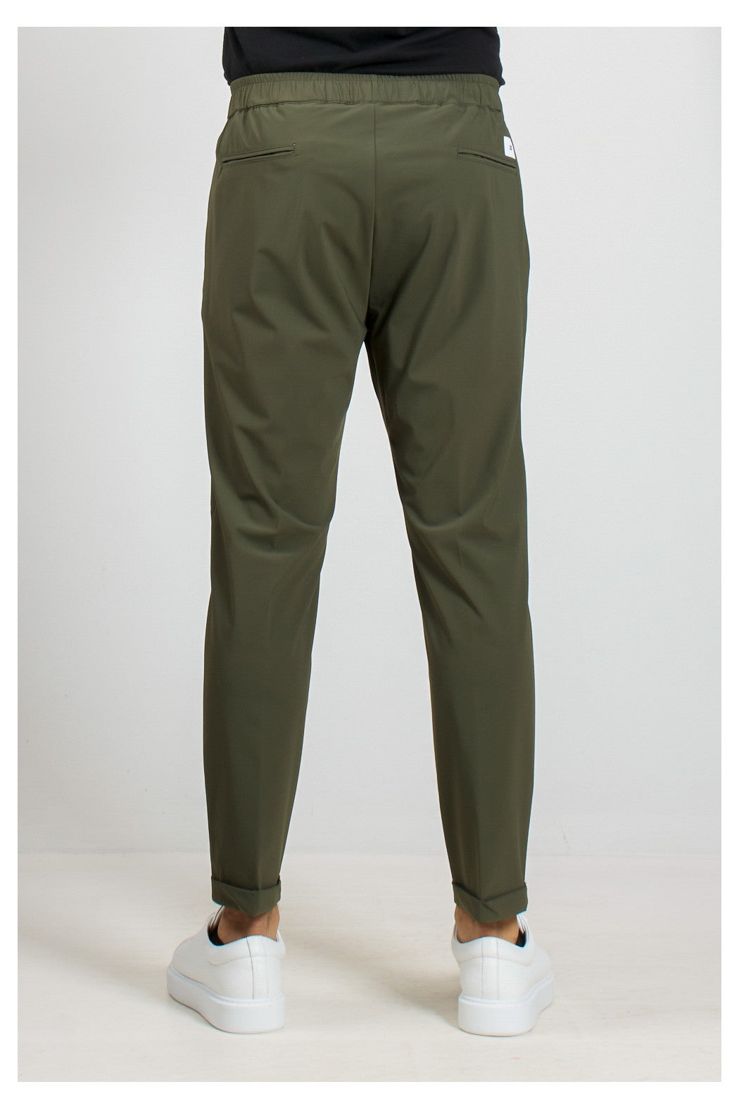 Pantalone Con Coulisse In Tessuto Tecnico Bielastico