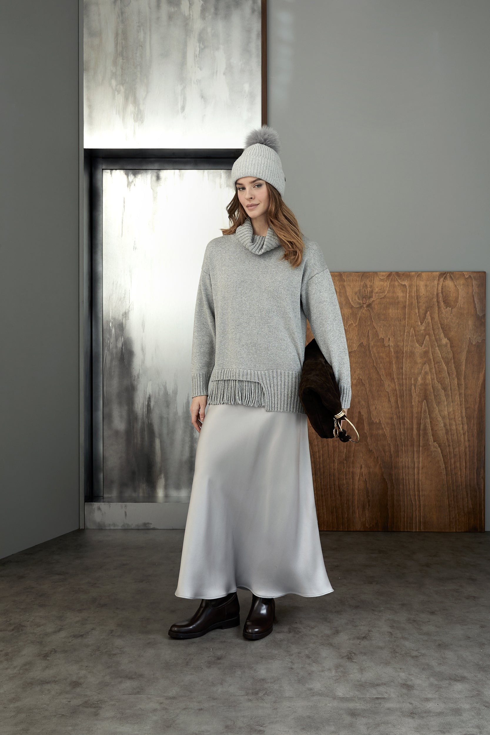 Maglione Scollo Ad Anello Dettagli Frange