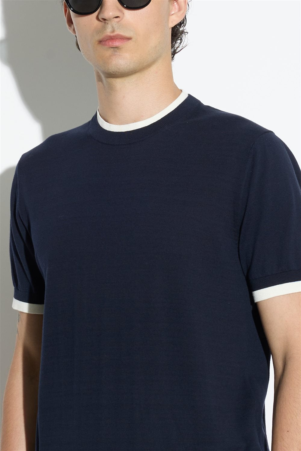 Maglia in Filo con Profili a Contrasto