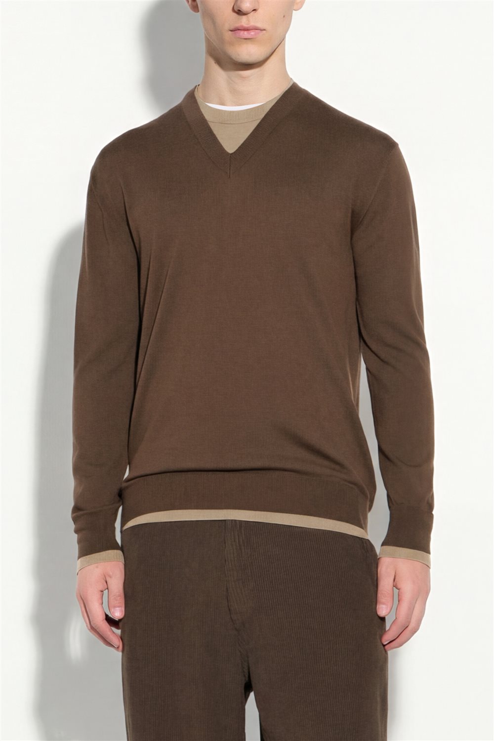 Maglia Girocollo con Dettaglio Scollo a V Finezza 16