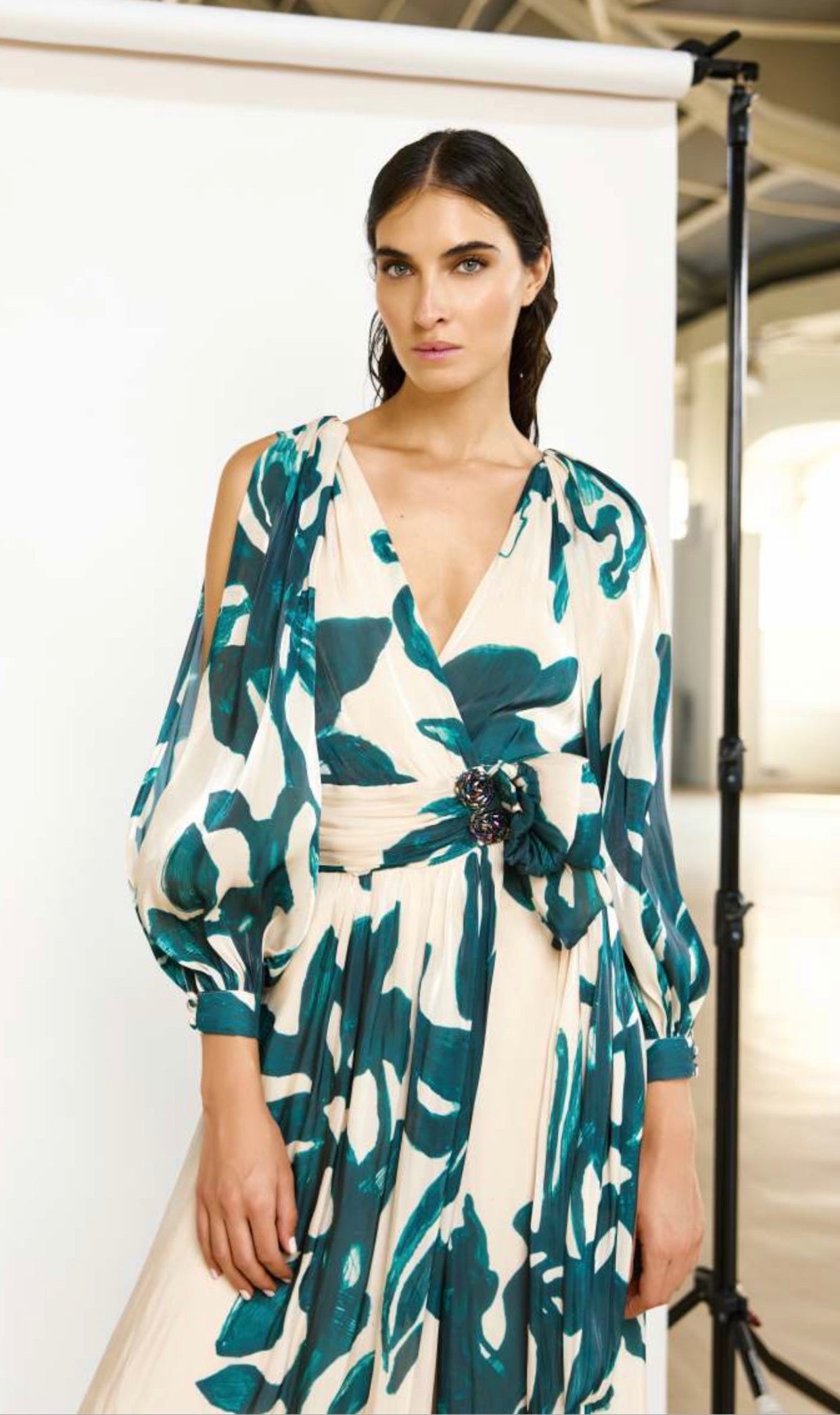 Abito Fantasia Con Spacco