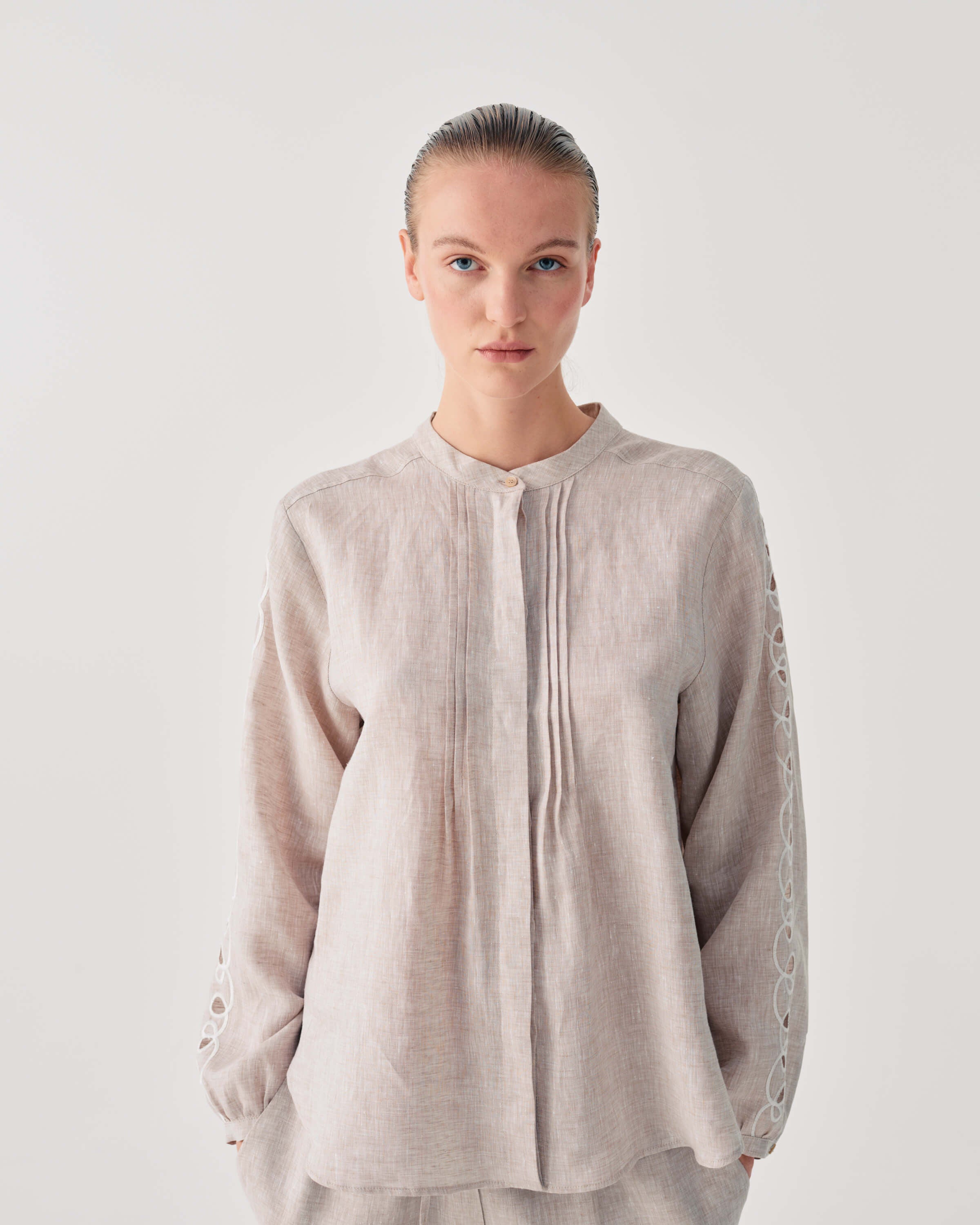 CAMICIA IN LINO CON RICAMO