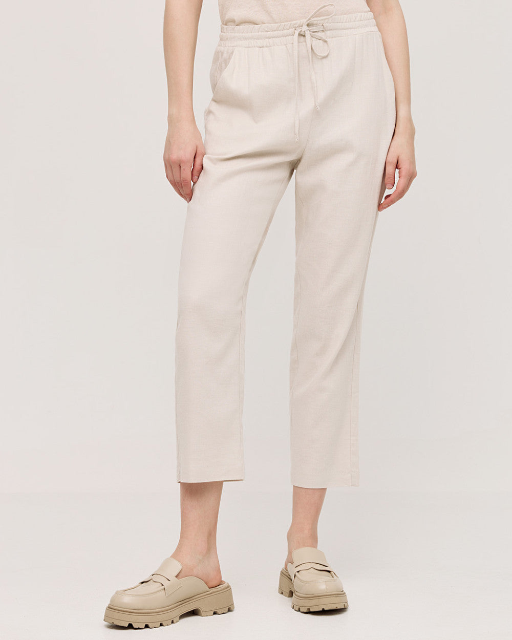 Pantaloni con cintura elastica effetto lino