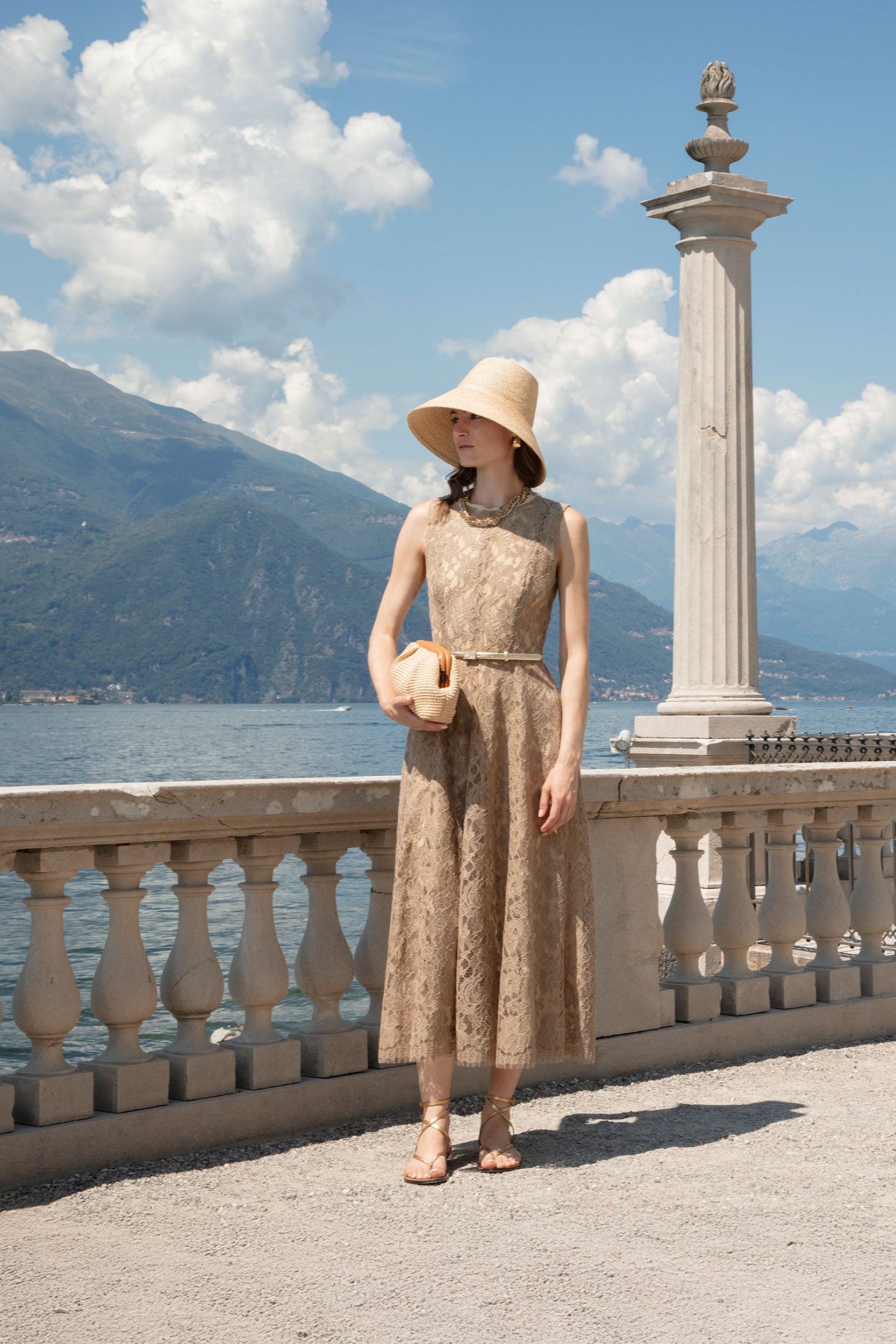 Abito In Pizzo Giromanica