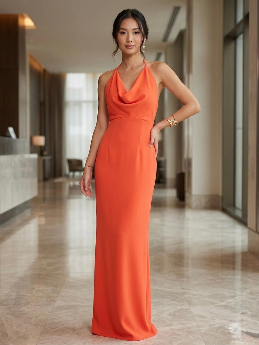 Abito Aderente Scollo ad anello In Satin