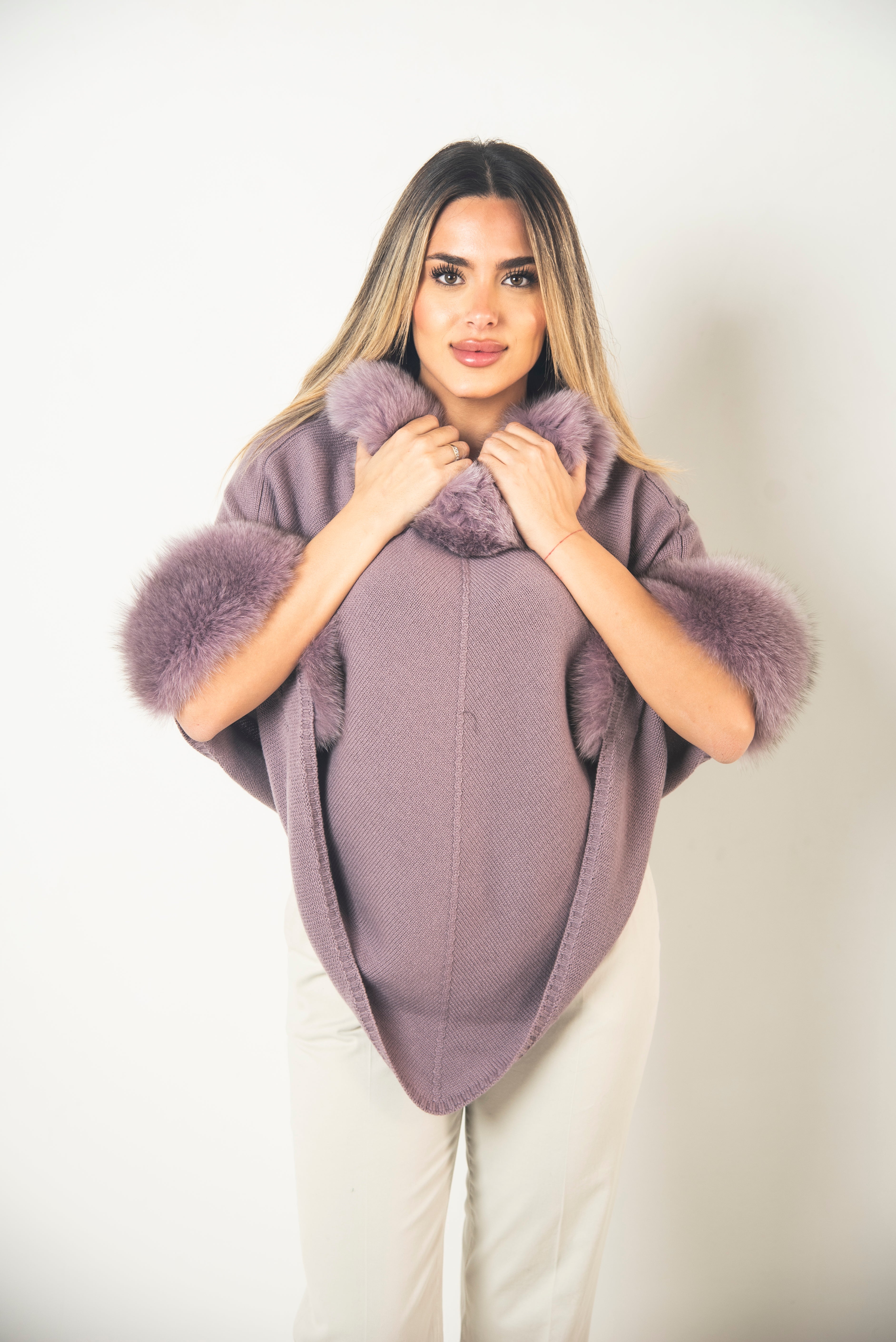 Mantella in cashmere e volpe