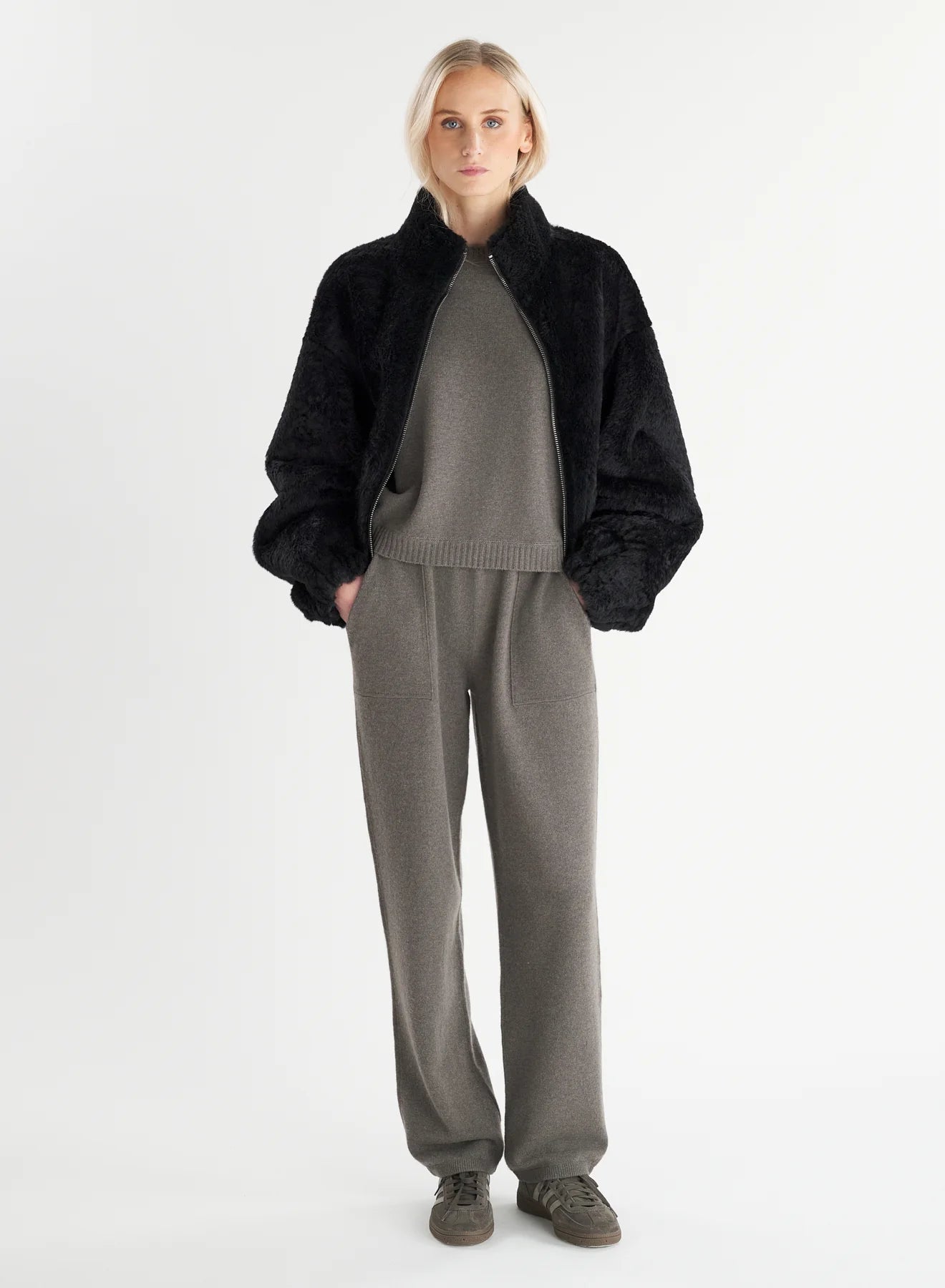 Montone Reversibile In Pelle