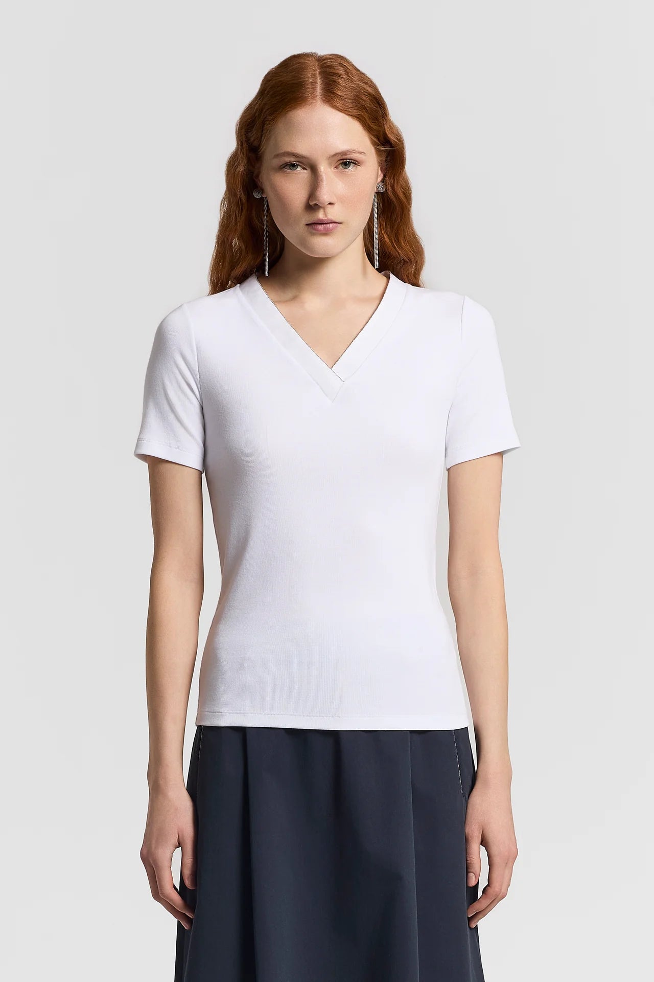 T-shirt in Microcostina di jersey Scollo V
