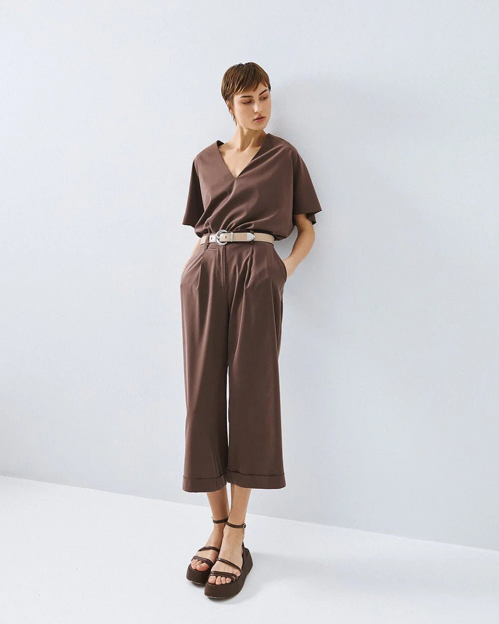 Pantaloni con Risvolto e Pinces