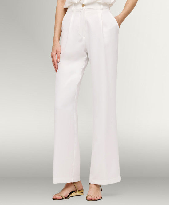 Pantaloni a gamba larga con bottone