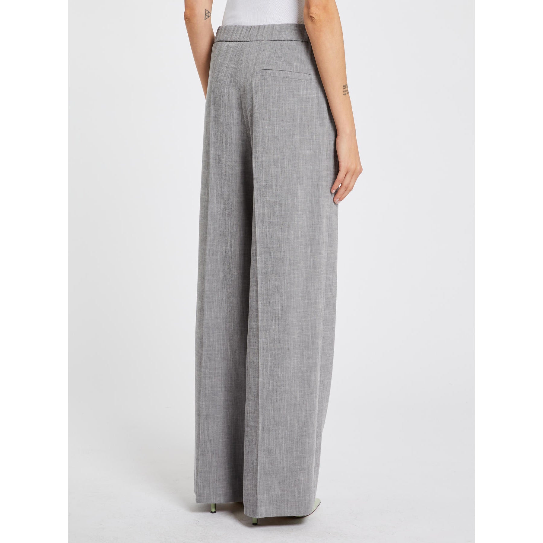 Pantaloni Svasati