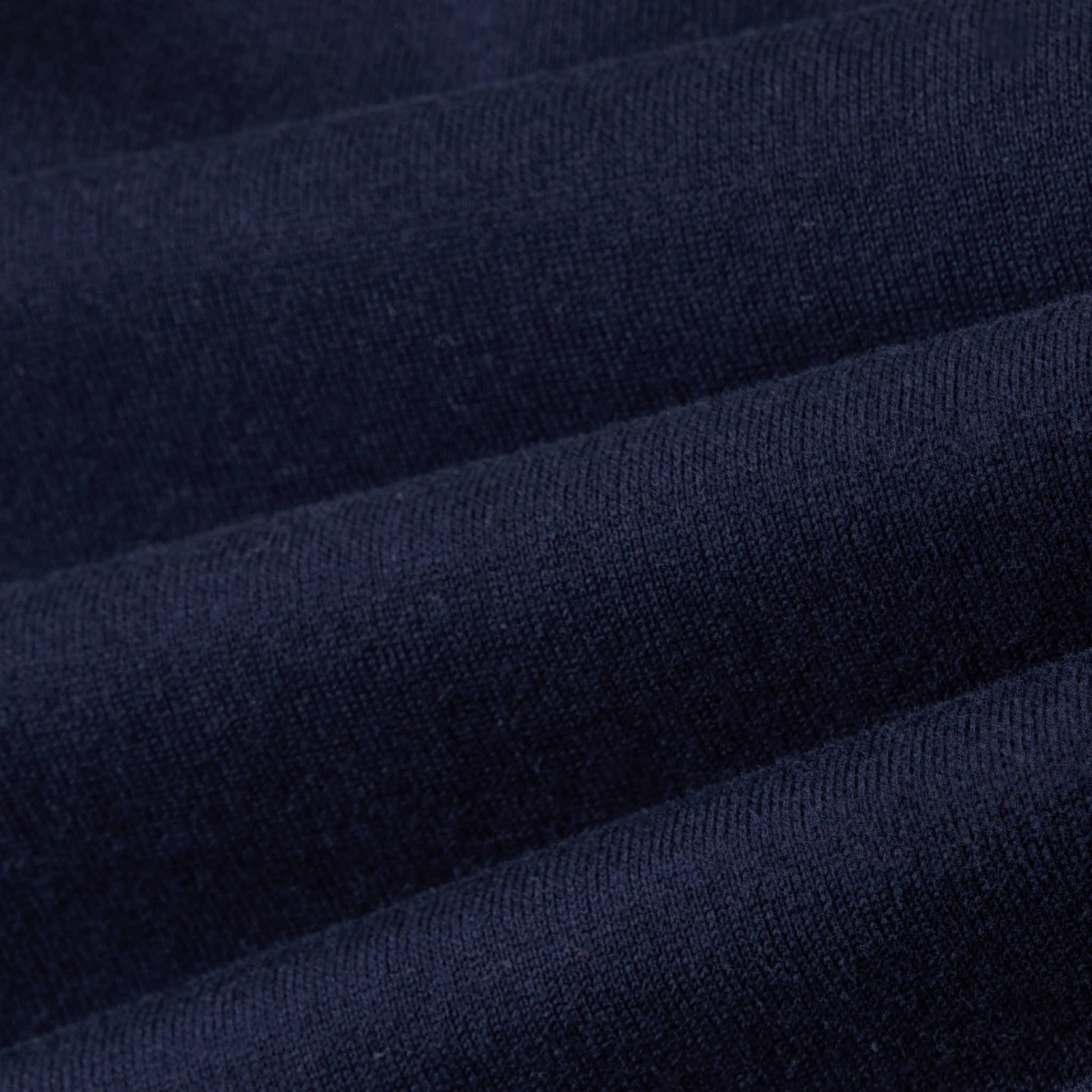 MAGLIA GIROCOLLO IN PURO COTONE EXTRAFINE  CON DETTAGLI BIANCHI