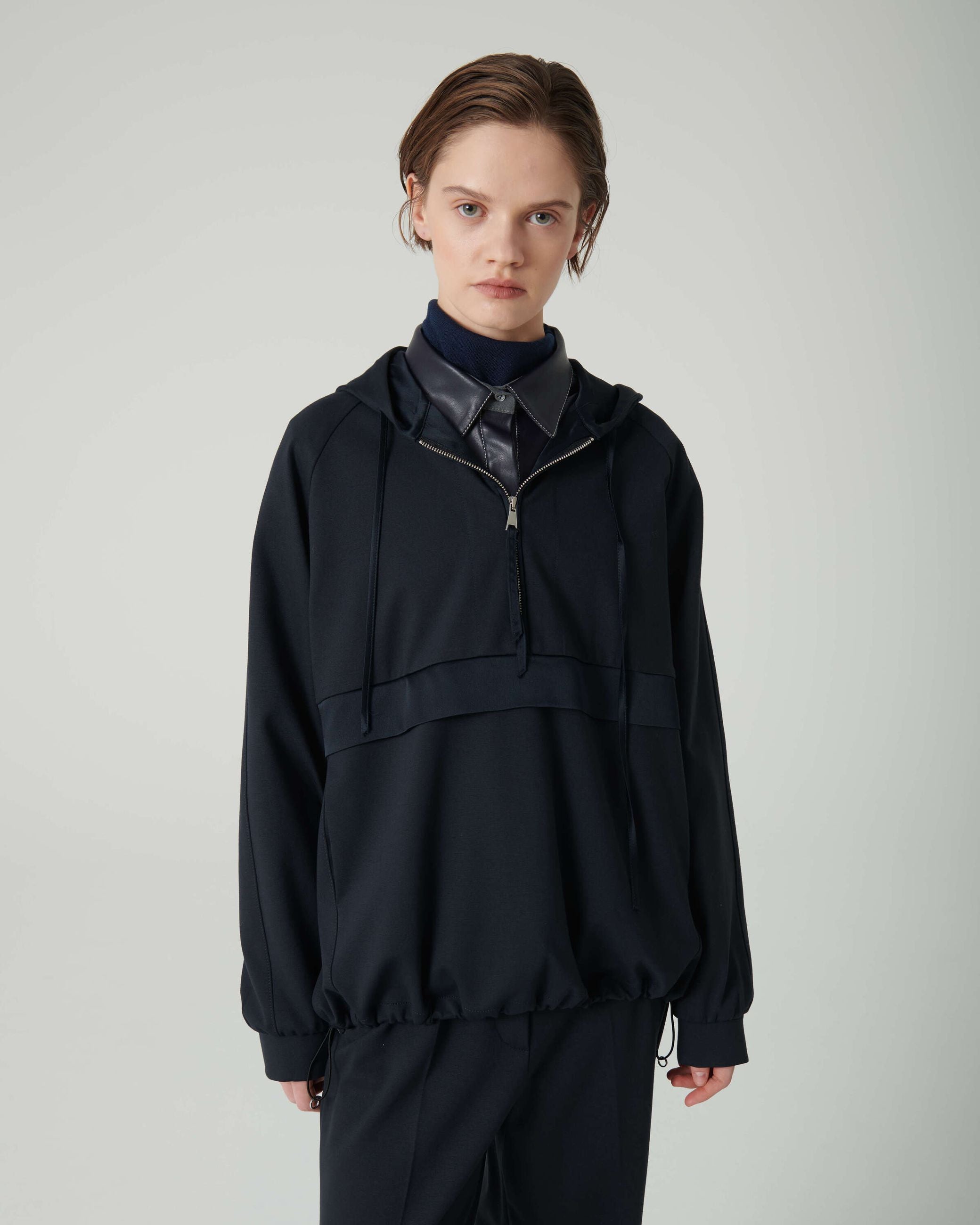 FELPA PUNTO MILANO CON DETTAGLI IN RASO