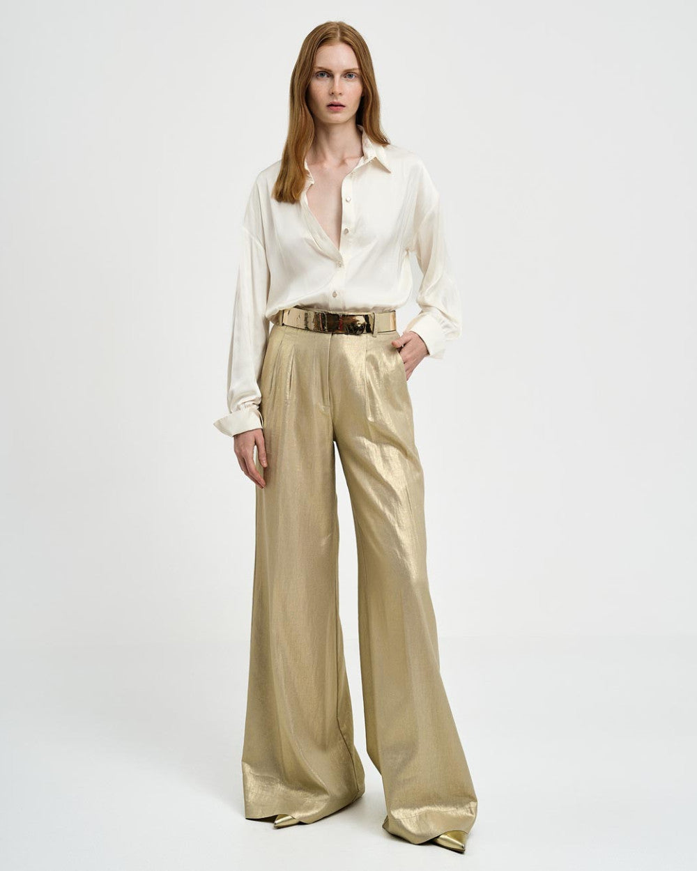 Pantaloni con piega effetto metallizzato