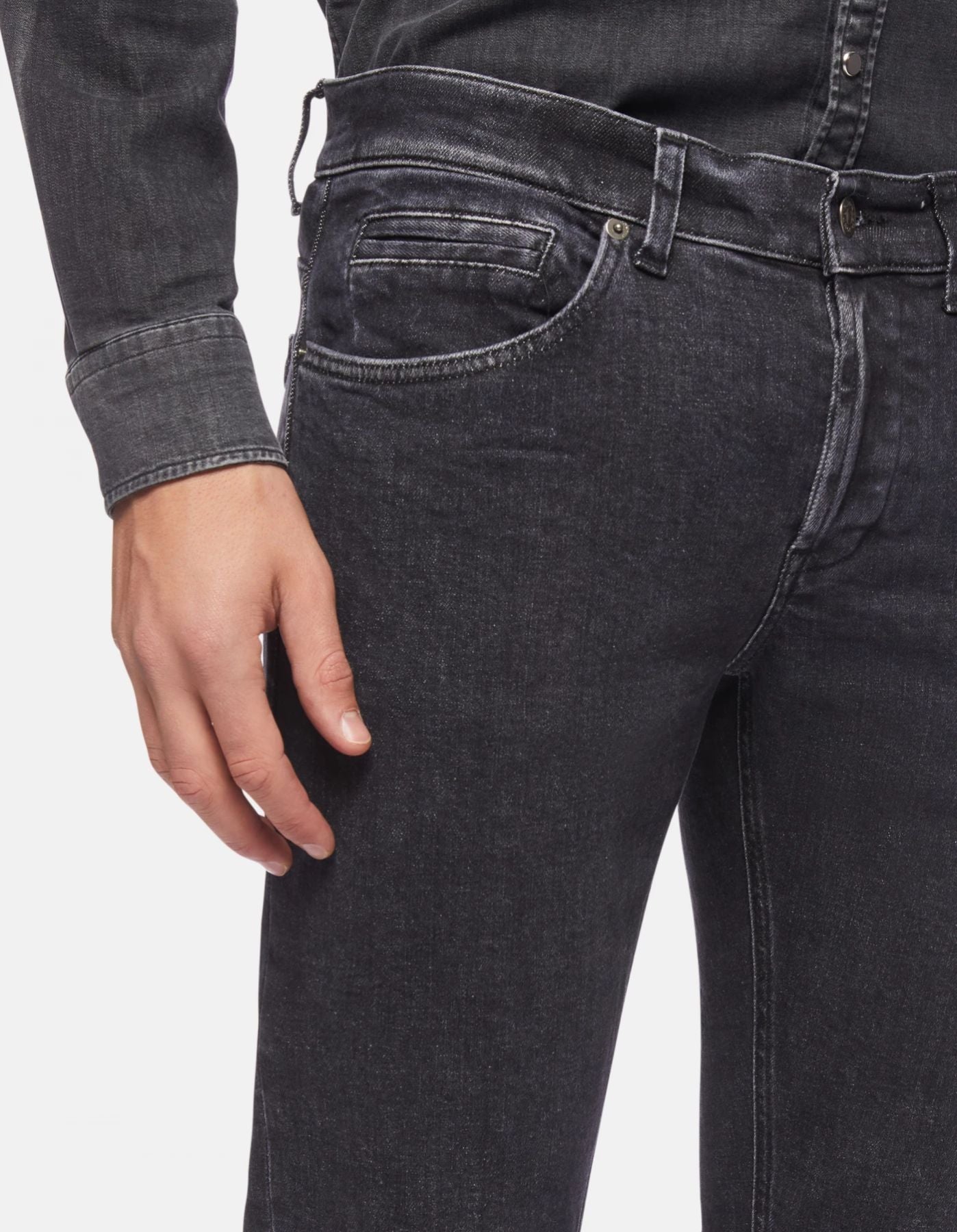 JEANS  DON DUP